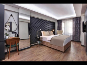 Room in Apartment - Luxury suite hotel room